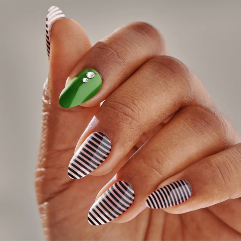 Kate Spade limited edition impress fake nails NIB - Picture 8 of 12